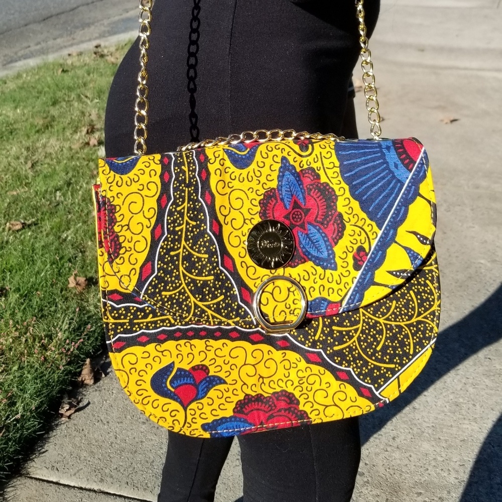 Farie Shoulder Bag